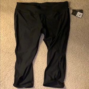 Jillian Michaels black Capri